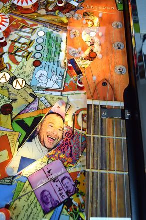 Flipper-Spielfeld-Design: Ed Sheeran