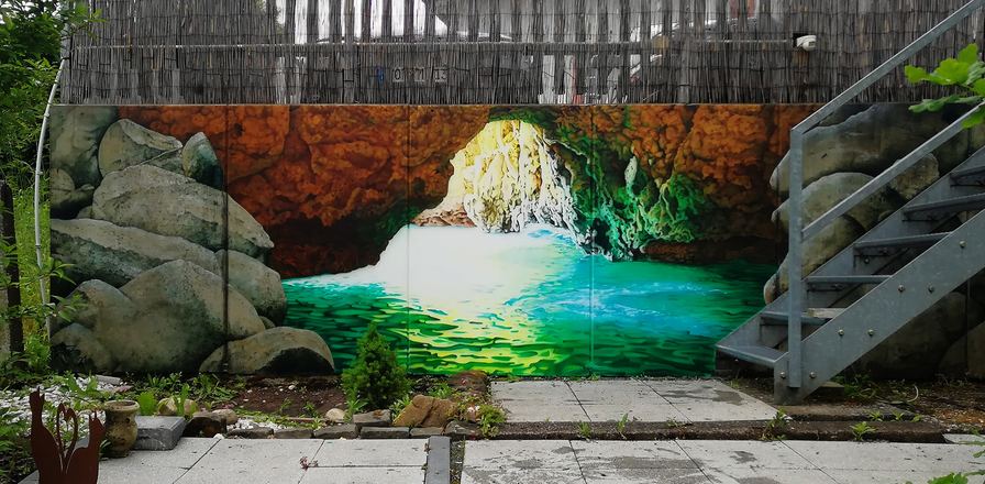 Wandmalerei: Grotte mit Wasserfall, Airbrush